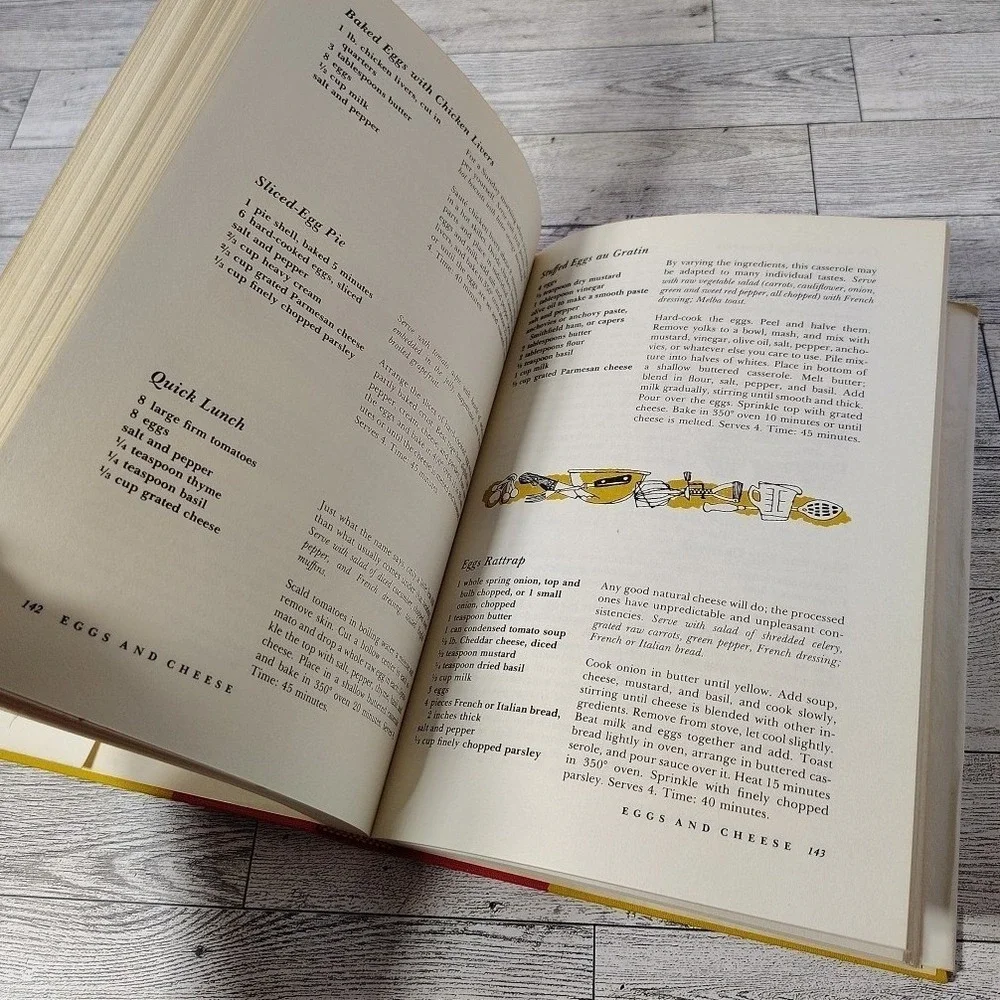1968 Marian Tracys New Casserole Cookery Cookbook Hardcover Classic Home Cooking